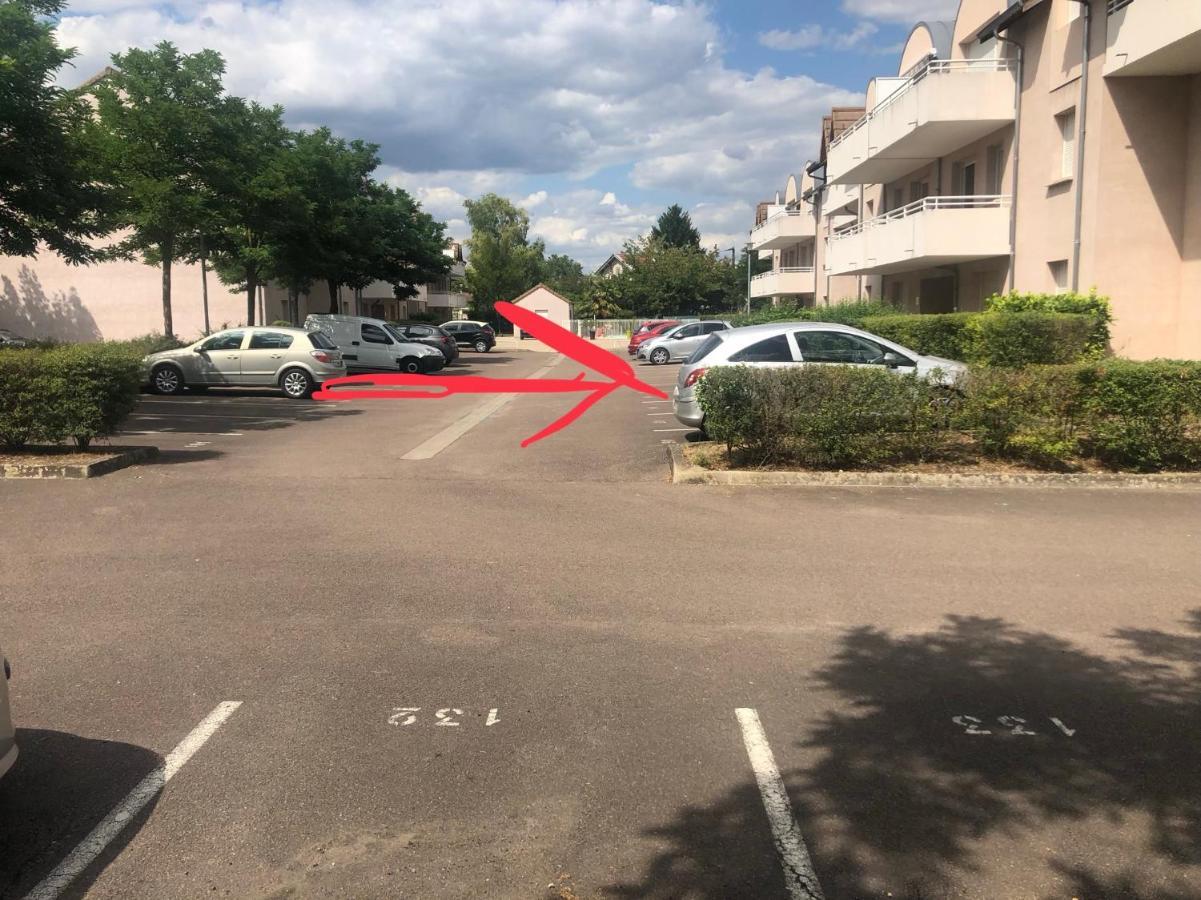 App Calme, Securisee, 5Min Du Centre Apartment Beaune  Bagian luar foto