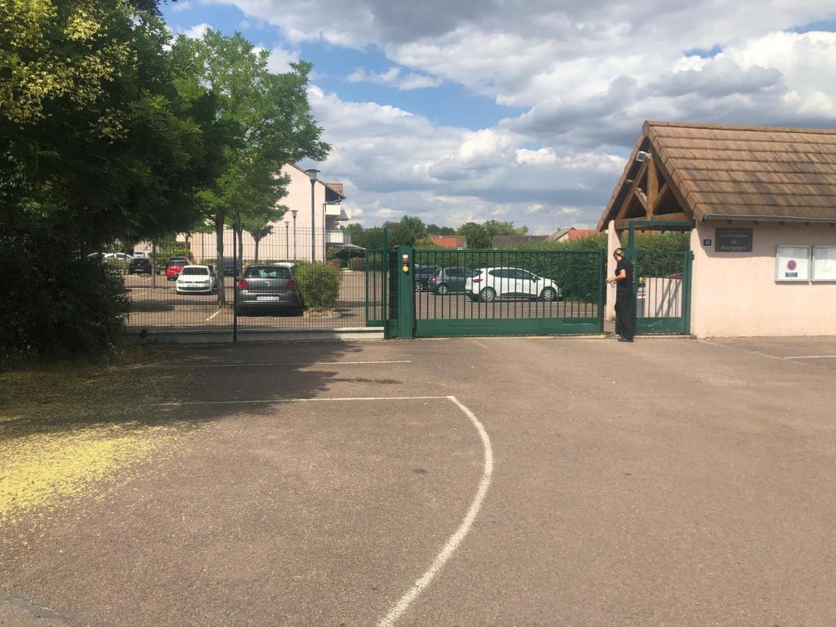 App Calme, Securisee, 5Min Du Centre Apartment Beaune  Bagian luar foto